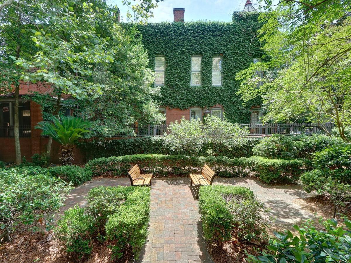 Southern Charm On Liberty Savannah Eksteriør billede